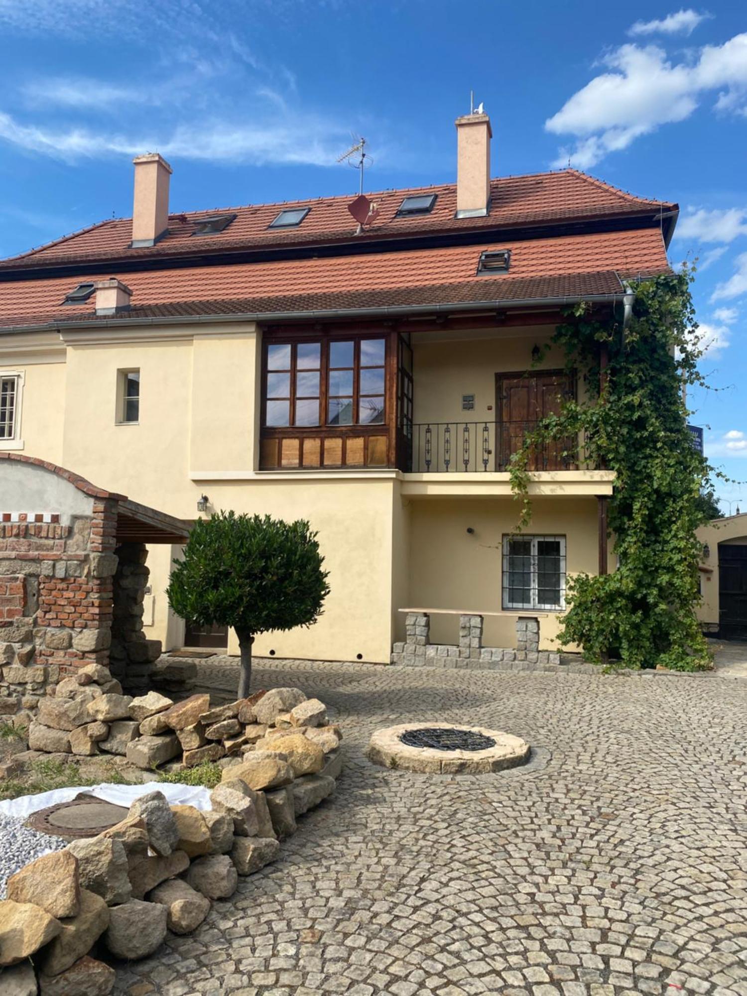 Galerie Vila Lucia 5 -Loft Apartman Plzeň Eksteriør billede